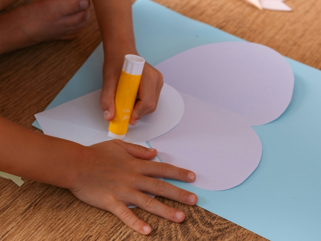 Molecular glue