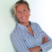 RSchnurbus pic Dr. Raphaela Schnurbus